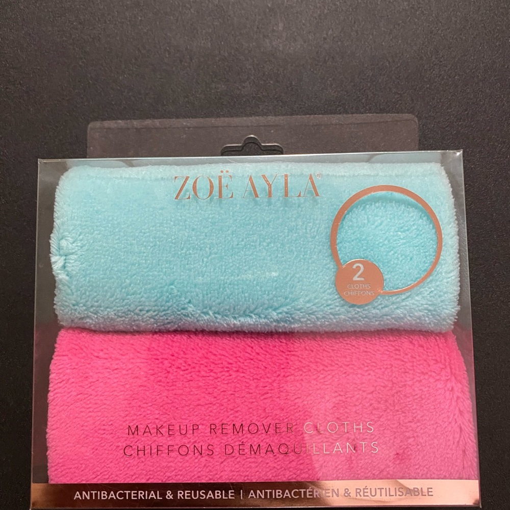 Makeup remover cloths